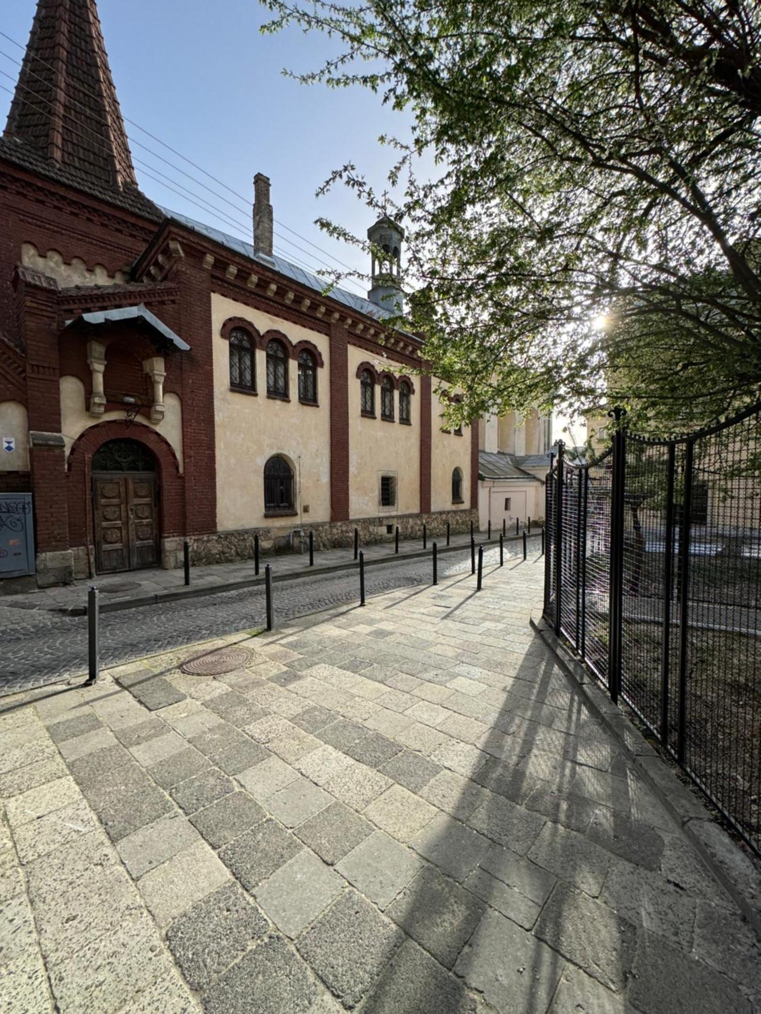 Kvartyra Mansarda Leópolis Exterior foto